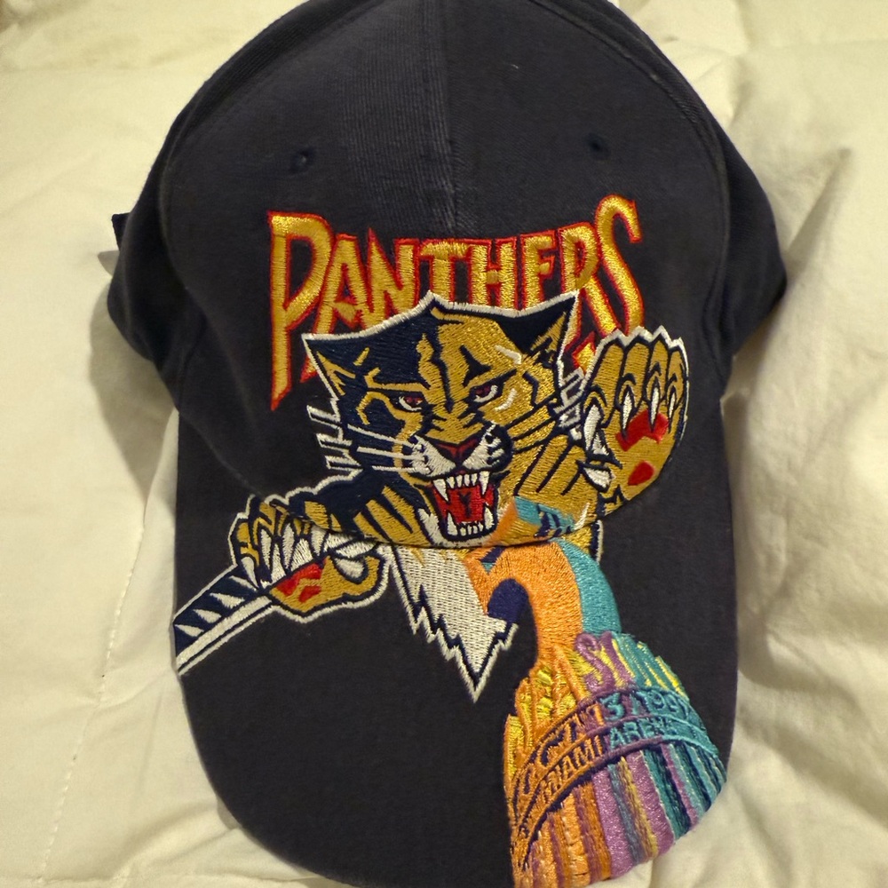 Florida Panthers Vintage 1997 Limited Edition Embroidered Cap